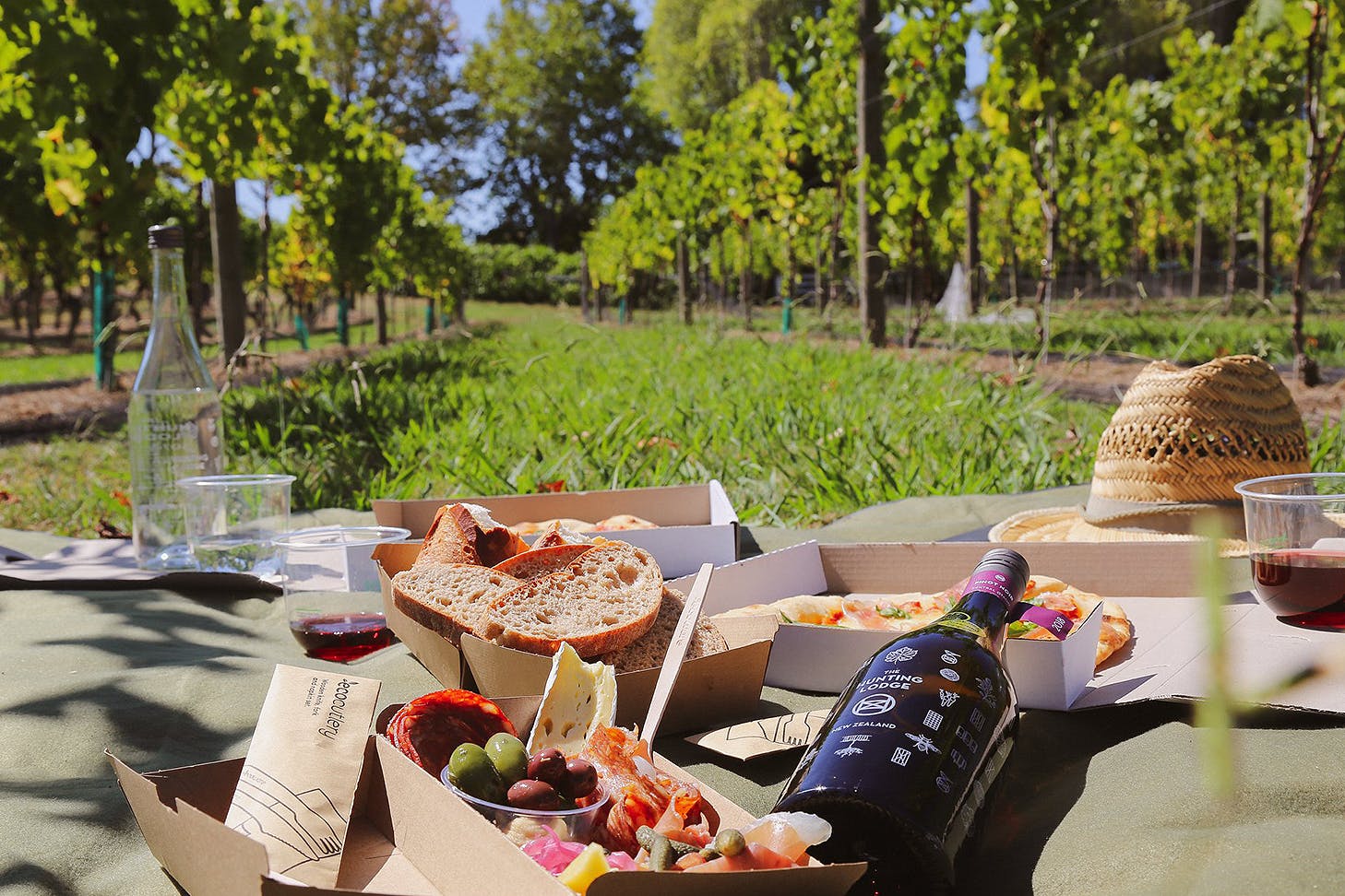Picturesque lunch at The Hunting Lodge